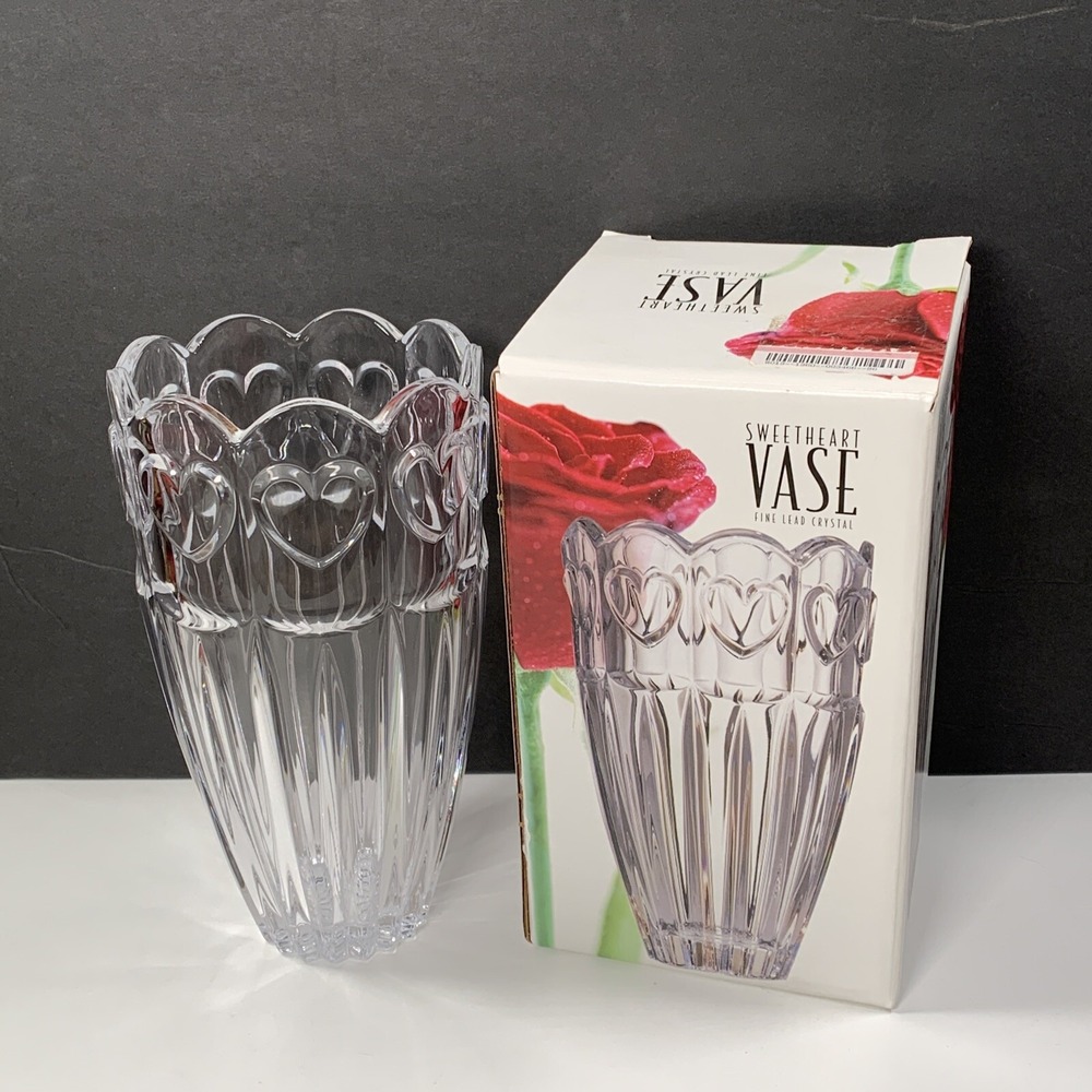 Sweetheart Vase Fine Lead Crystal Heart Design Flower Bud Vase St. George
